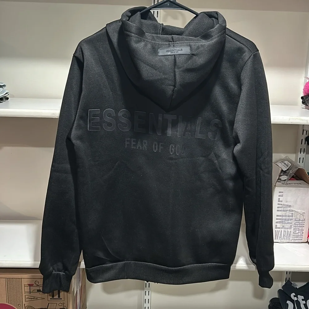 NWOT Men’s Essentials Hoodie - Picture 2 of 2